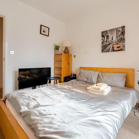 Room In Cardiff City Center - Swiftstay Екстериор снимка